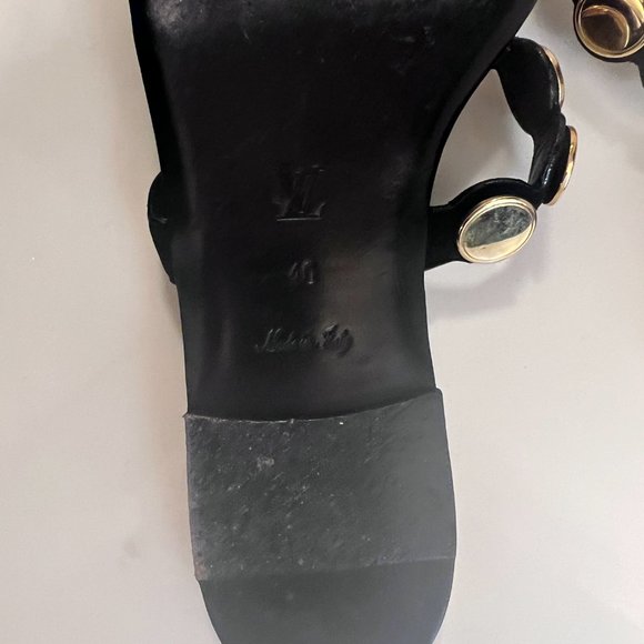 LOUIS VUITTON Socialite Gold Flat Sandals | Size 40 - Picture 5 of 9